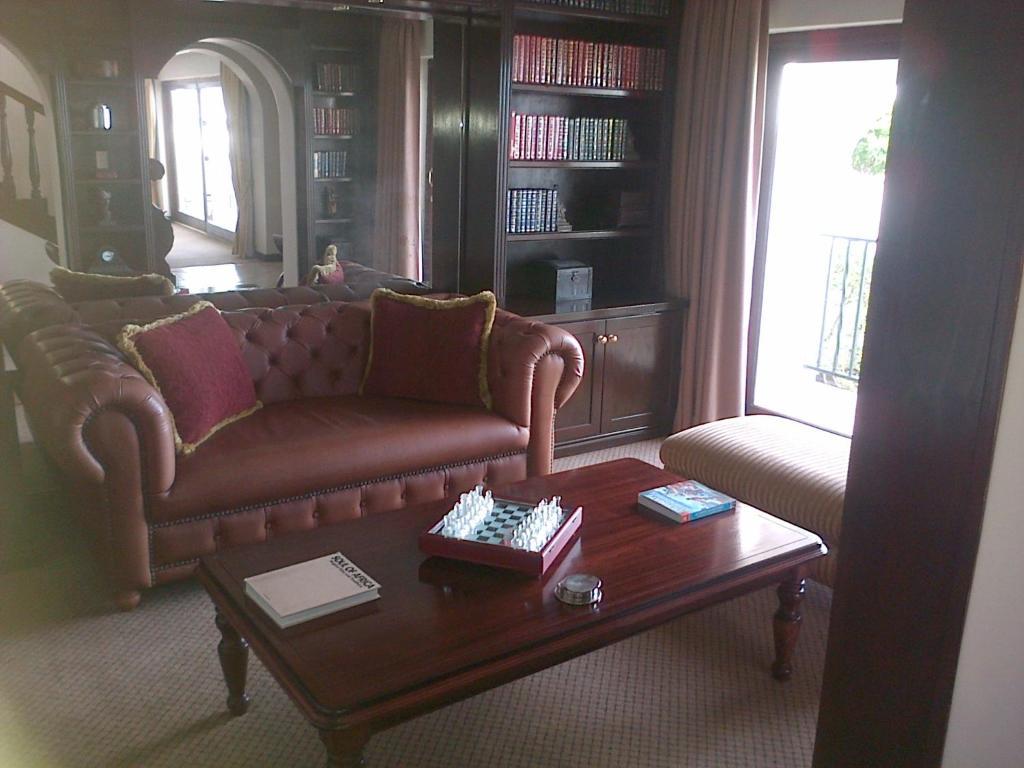 Pelagus Guest House Hermanus Extérieur photo
